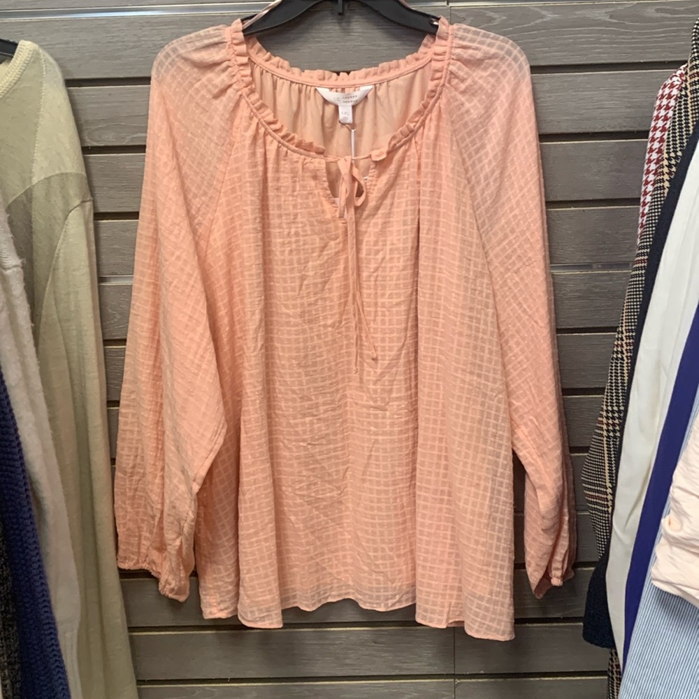 Peach not orange as noted. 2 layer top.